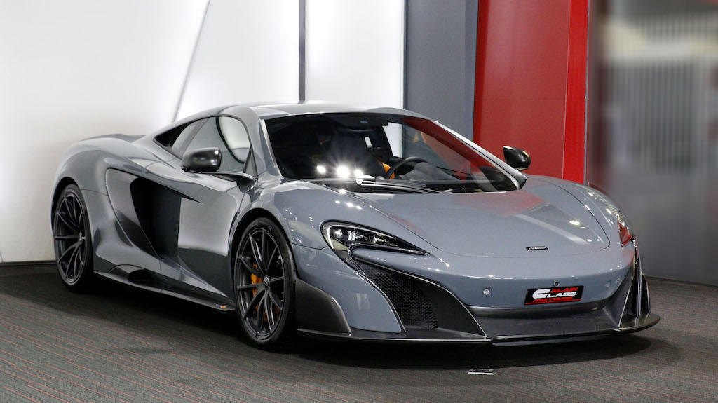 レオン McLaren 675 LT MSO 🥝 The XP green McLaren 675 LT is one of the