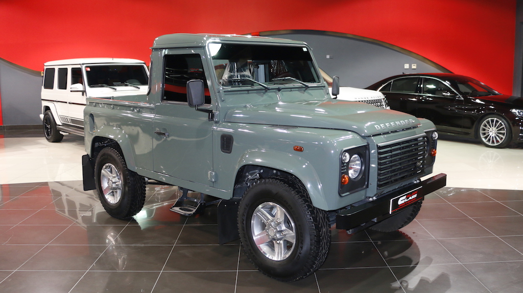 LAND ROVER Defender PickUp