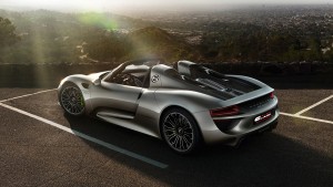 2015-Porsche-918-Spyder-V21-1080