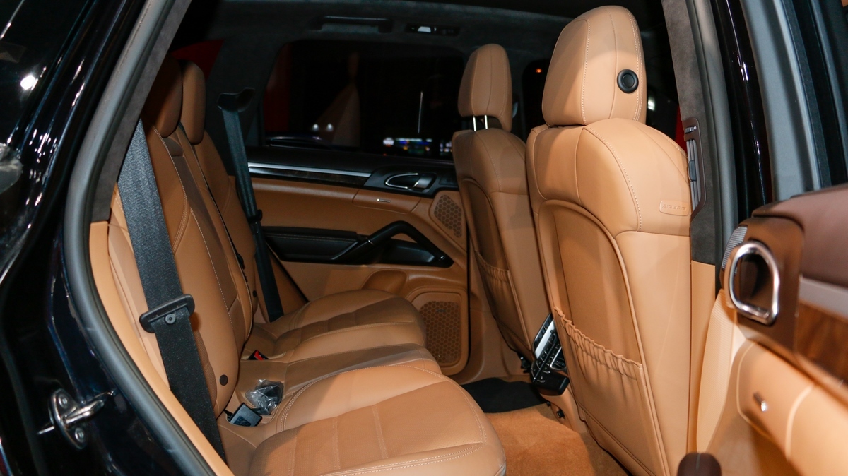 Alain Class Motors Porsche Cayenne Turbo