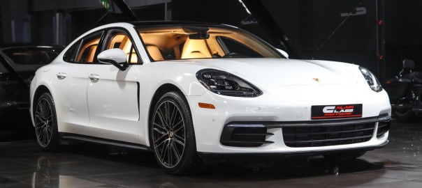 2017 Porsche Panamera #WHITE # 0964 (1)