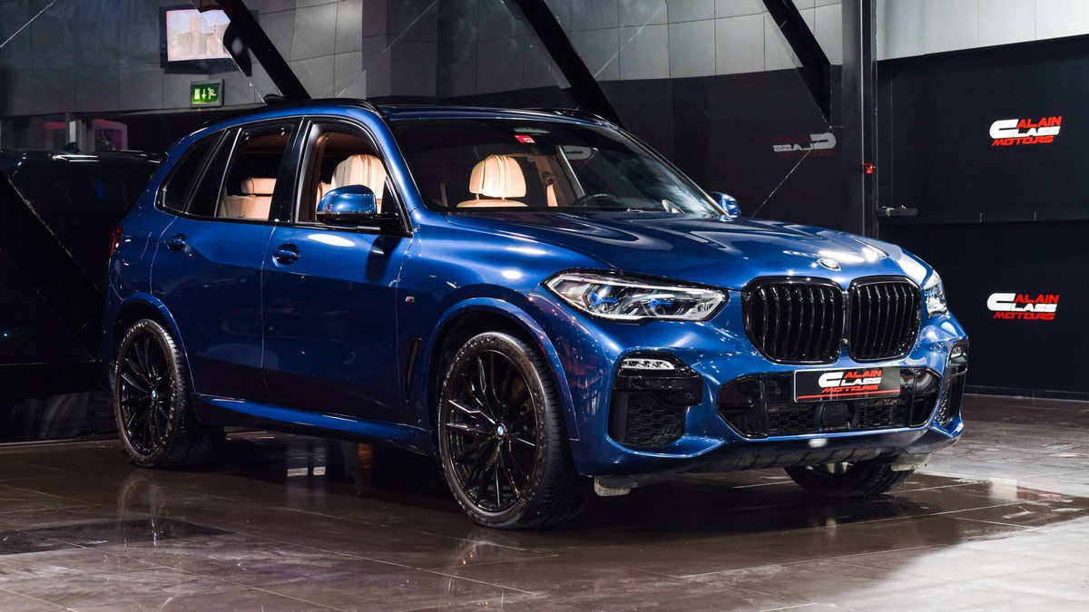 BMW X5 M50i