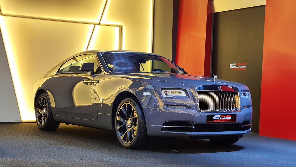 rolls royce wraith grey black used  Search for your used car on the parking