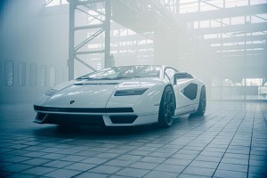 lamborghini-countach-lpi-800-4-127-1628616864