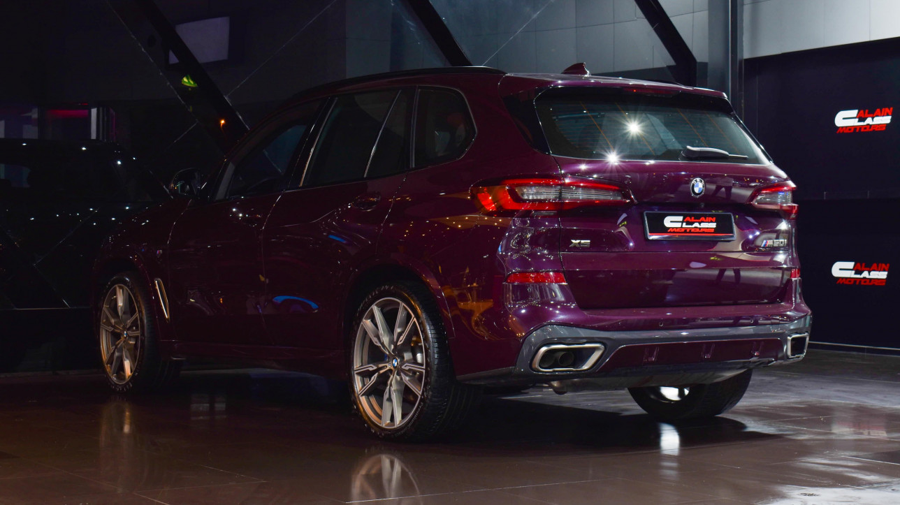 Alain Class Motors BMW X5 M50i