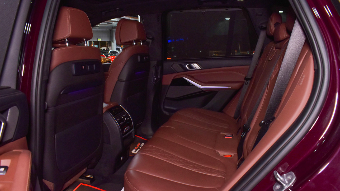 Alain Class Motors BMW X5 M50i