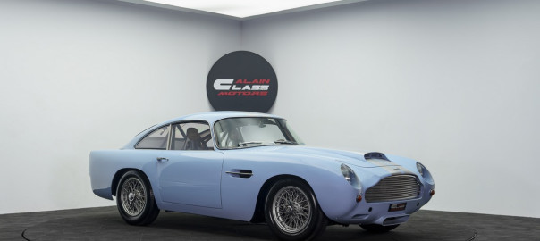 2018 Aston Martin DB4 GT # BLUE # 027L (2)