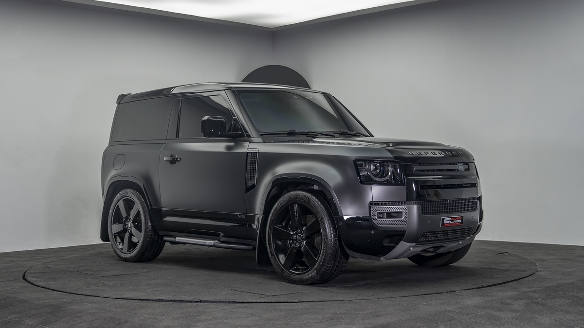Alain Class Motors | Land Rover Defender 90 V8 Carpathian Edition