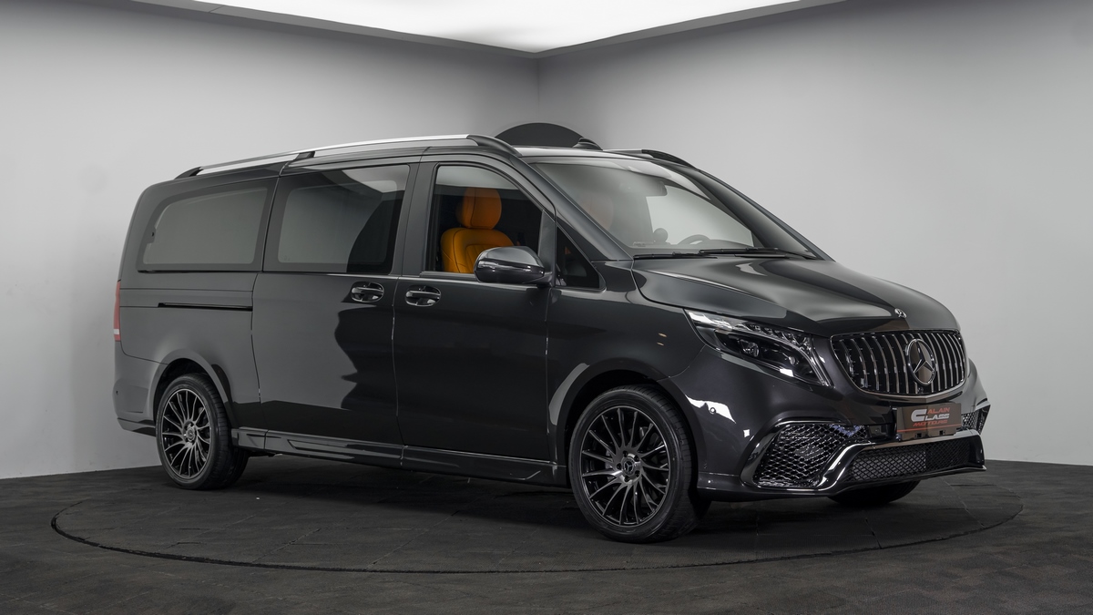 Mercedes-Benz V250 VLine Design – Half Partition
