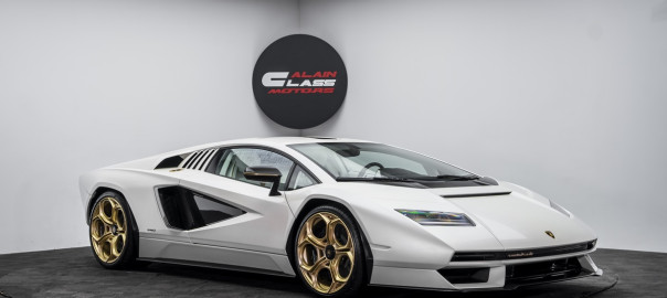 2022 Lamborghini Countach LPI 800-4 1 of 112 # White # 1343 (20)