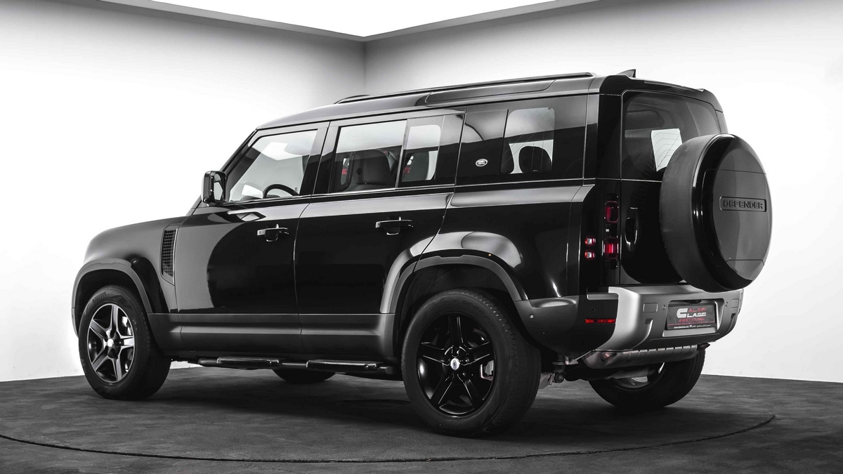 Alain Class Motors | Land Rover Defender SE P400