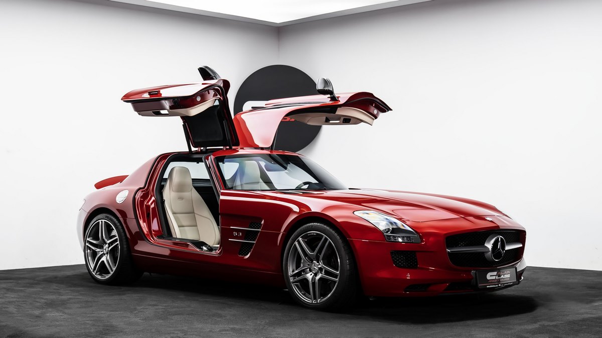 Mercedes Benz SLS AMG