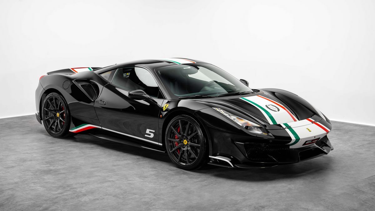 Ferrari 488 Pista Piloti