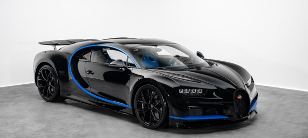 2018 Bugatti Chiron # Black Blue # 5125 (2)
