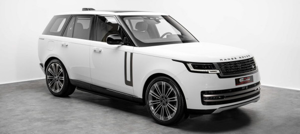 2023 Range Rover HSE P530 # White # 4190 (2)