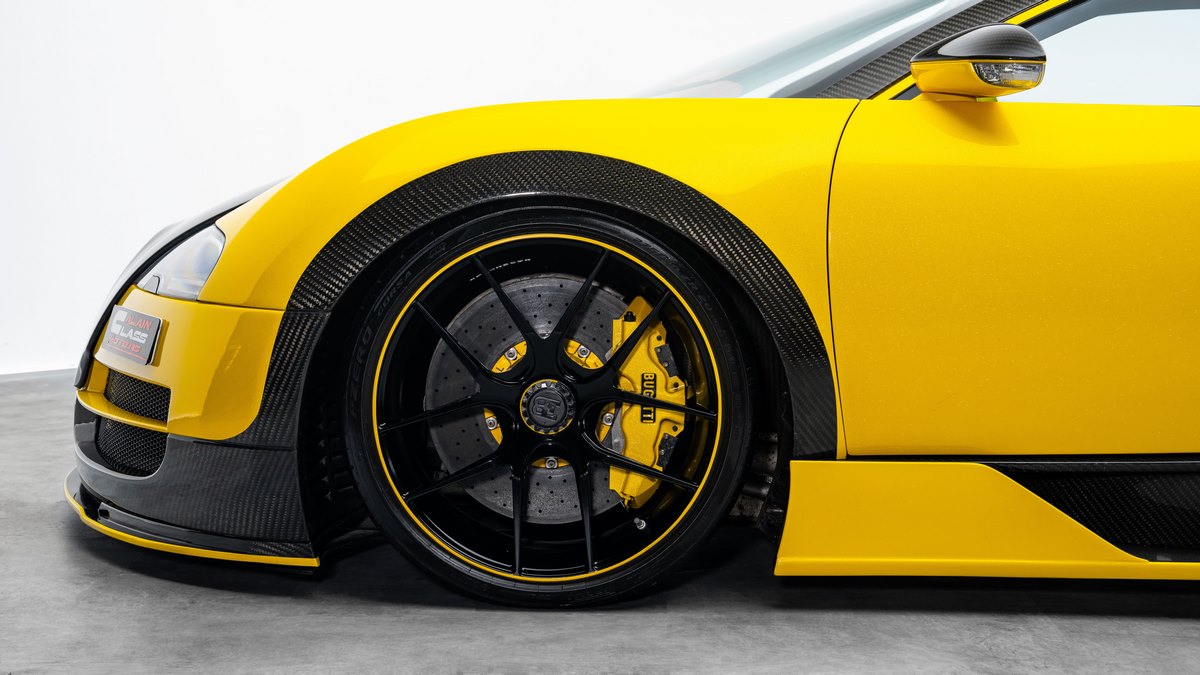 Bugatti Veyron Oakley Design