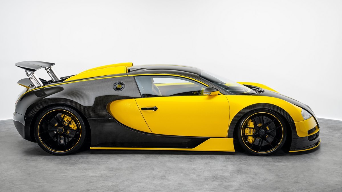 Bugatti Veyron Oakley Design