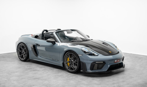 Porsche 718 Spyder RS Weissach