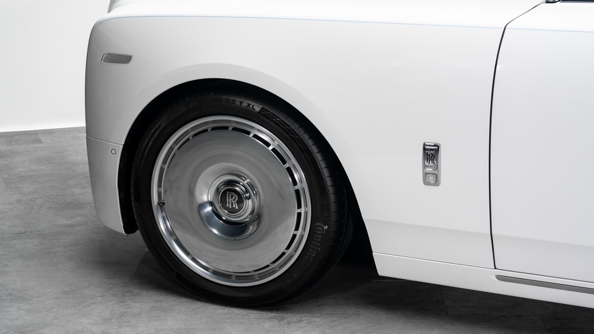 Rolls-Royce Phantom EWB