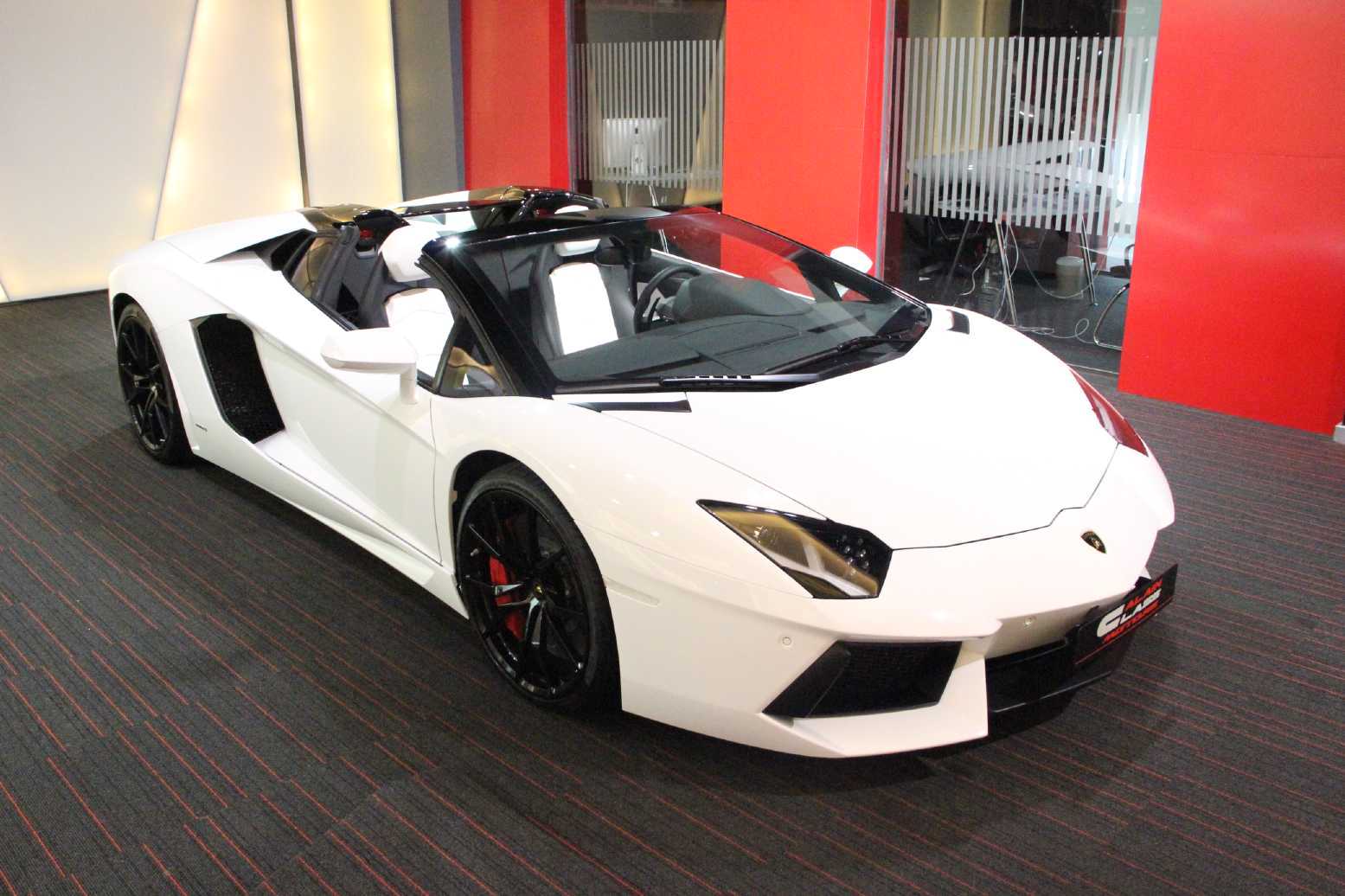LAMBORGHINI Aventador Lp700-4 Spider