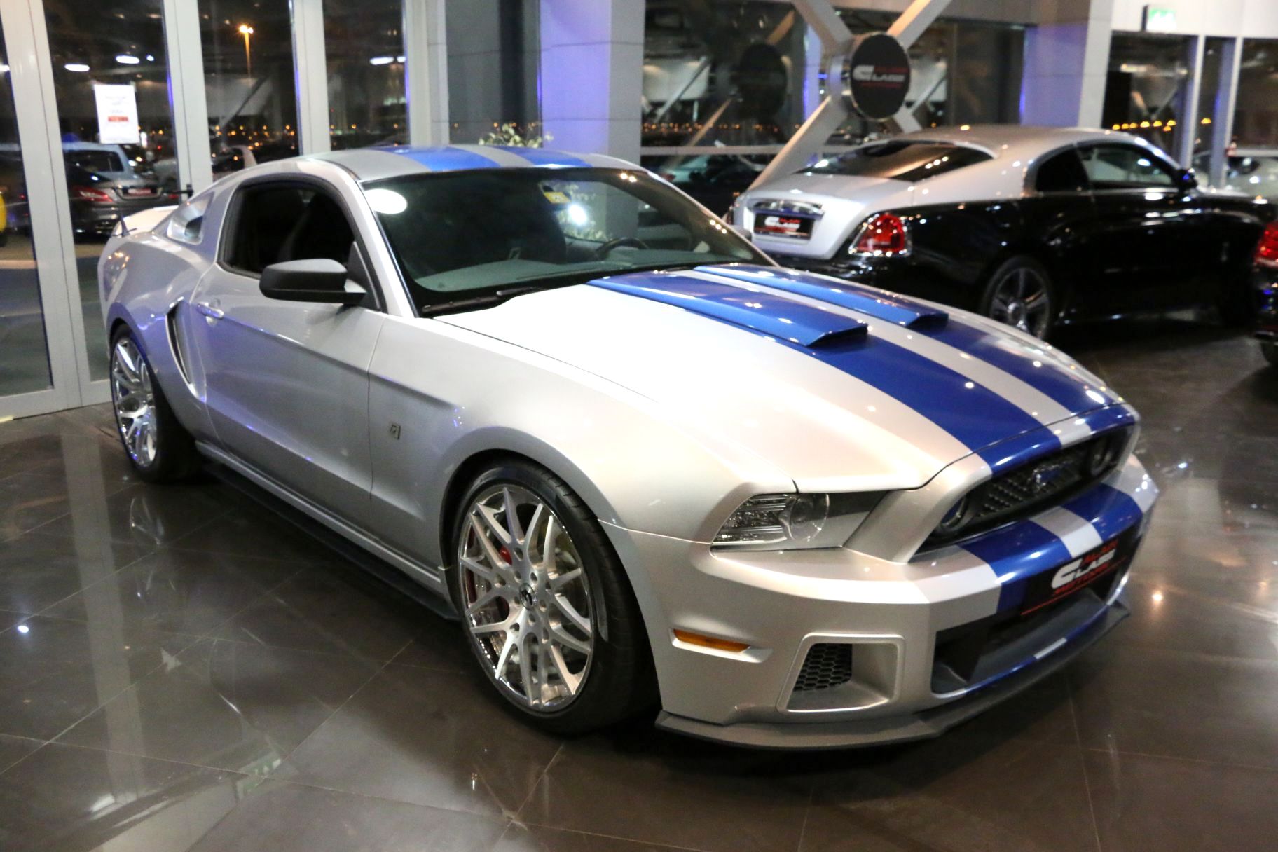 FORD Mustang GT500