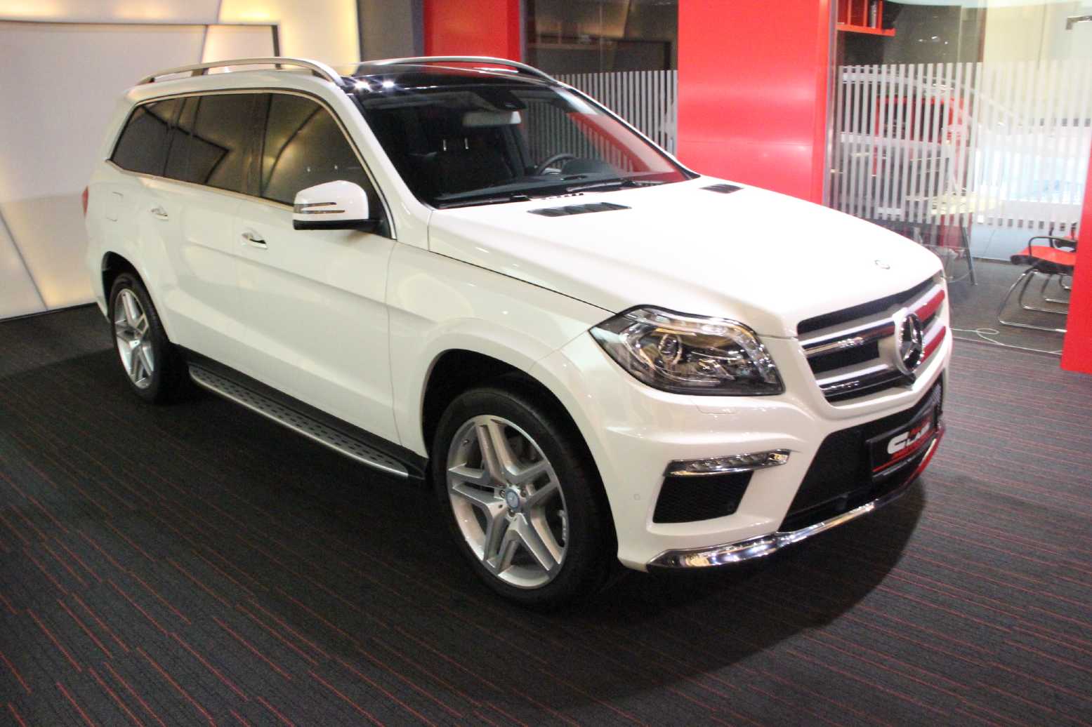 MERCEDES-BENZ GL 500