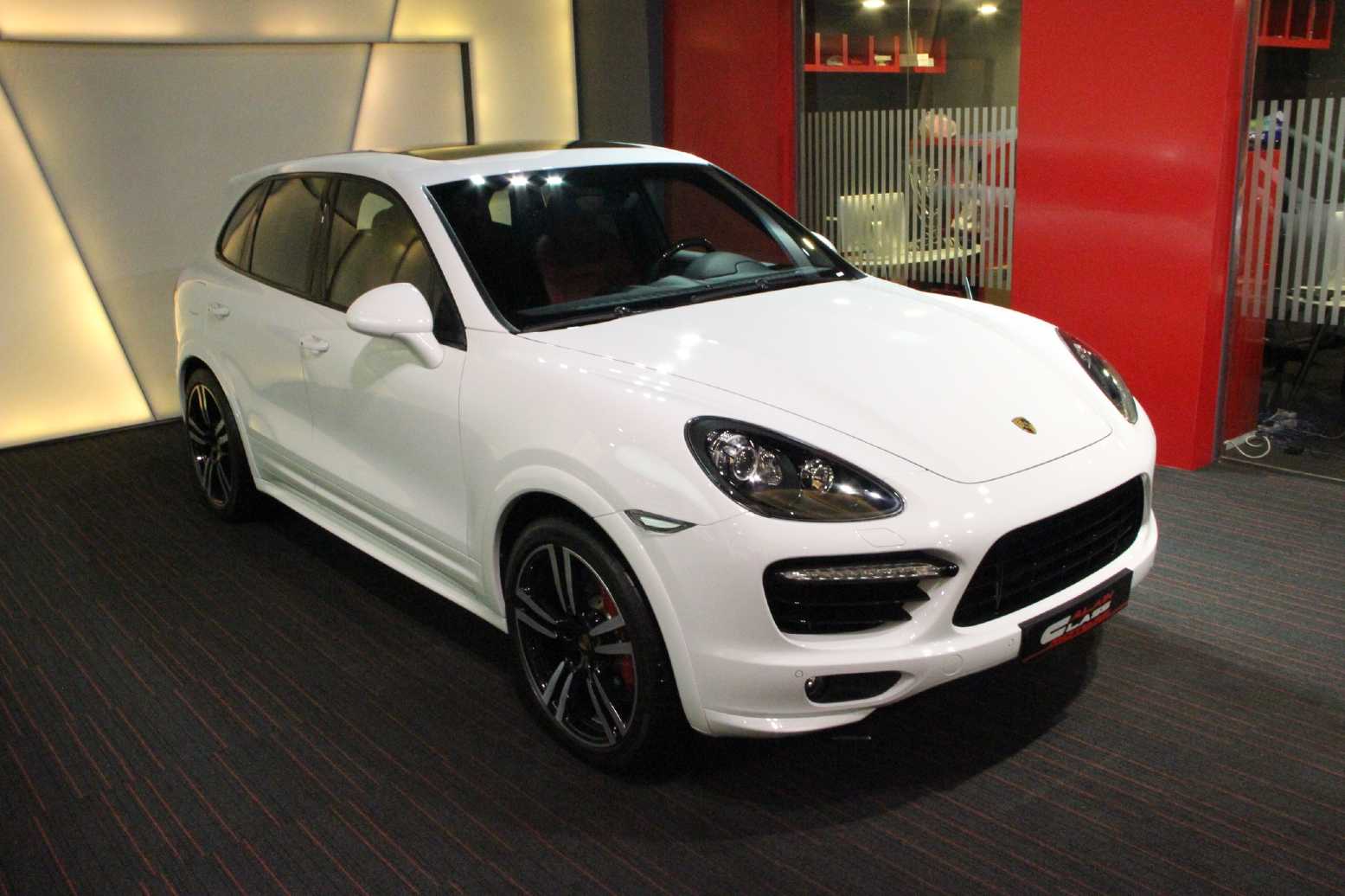 PORSCHE Cayenne Turbo S